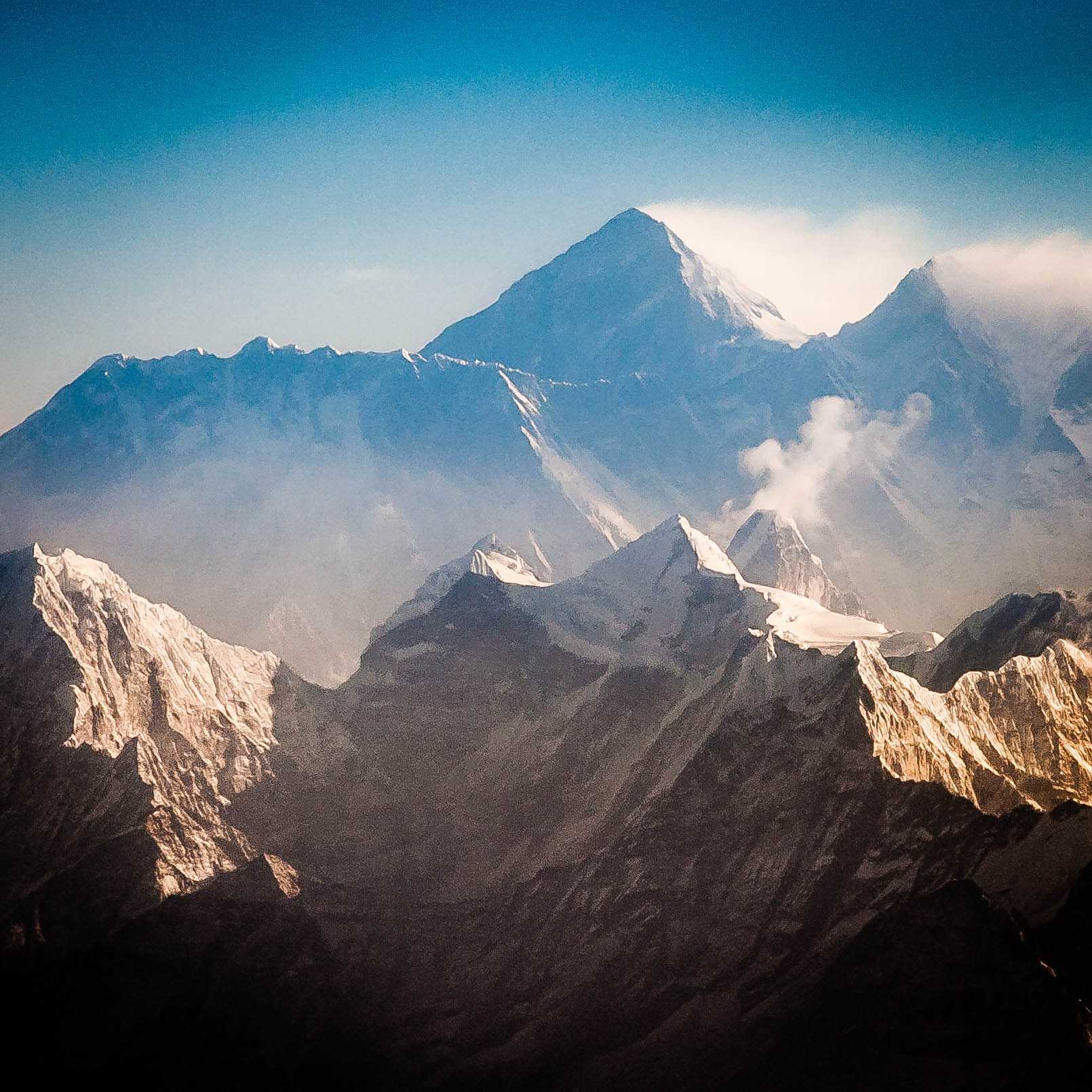The History of Climbing Mount Everest - The Explorer's Passage